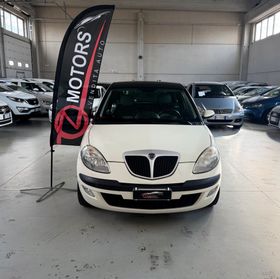 Lancia Ypsilon 1.2 Momo Design NEOPATENTATI