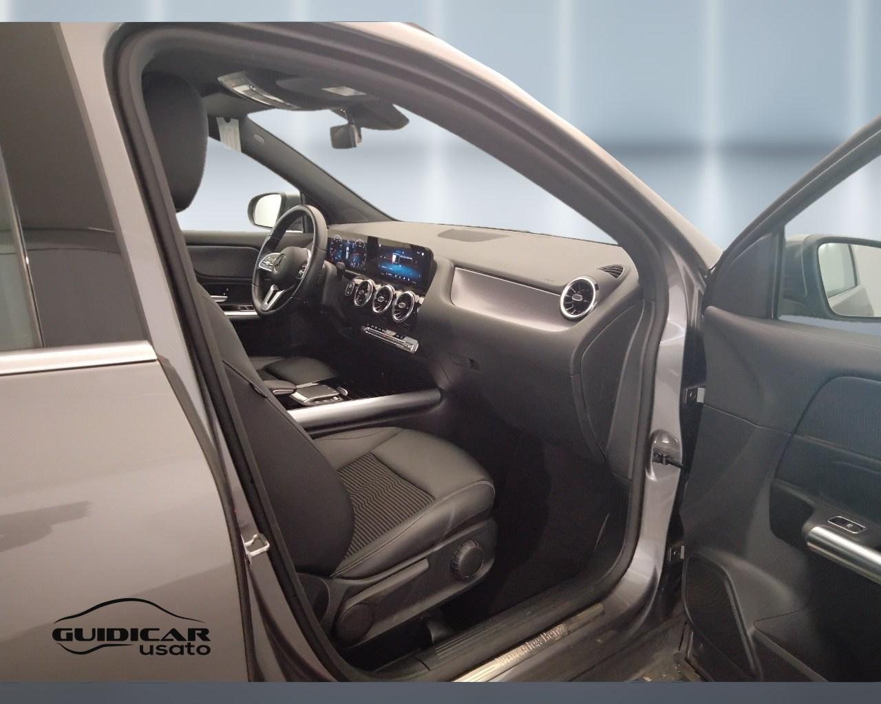 Mercedes-Benz GLA-H247 2020 - GLA 180 d Sport Plus auto
