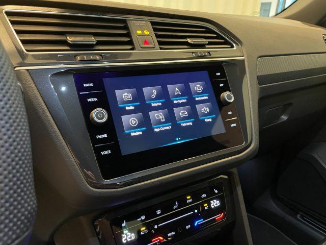 VOLKSWAGEN Tiguan 2.0 TDI DSG 4MOTION R-Line Navi Matrix 20" Camera