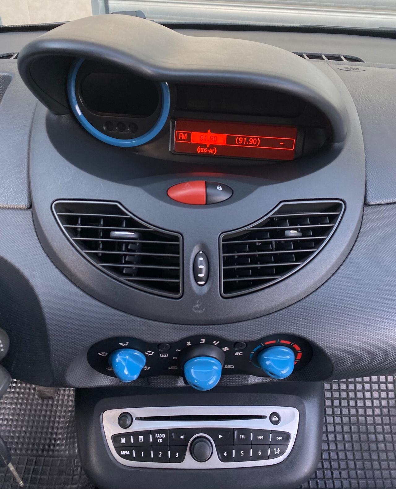 Renault Twingo 1.2 16V benzina 75cv “Live”