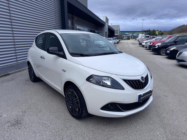 LANCIA Ypsilon 1.0 FireFly 5p Hybrid Ecochic Gold IVA ESPOSTA