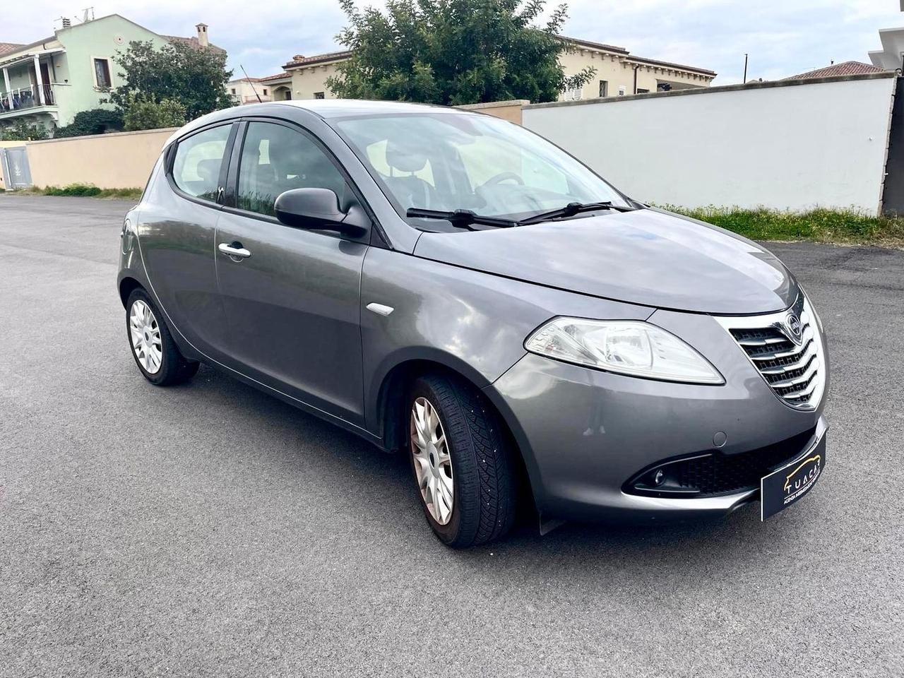 Lancia Ypsilon 1.2 Silver