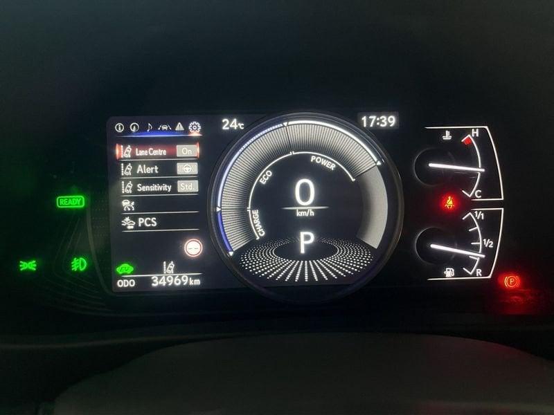 Lexus UX UX 300h 2.0 Urban 2wd cvt