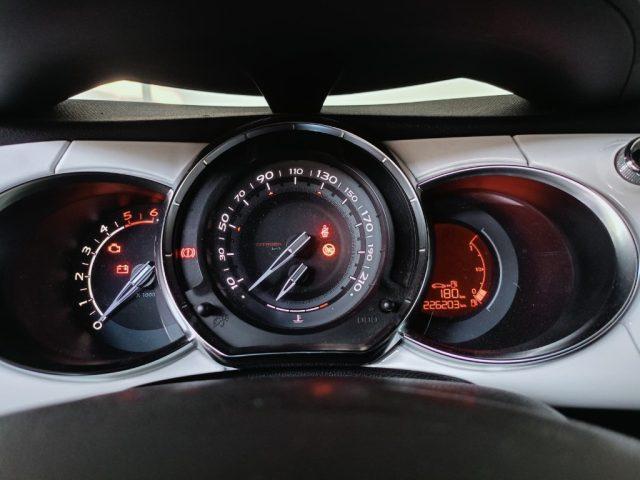 DS AUTOMOBILES DS 3 1.6 e-HDi 110 airdream Ultra pRESTIGE