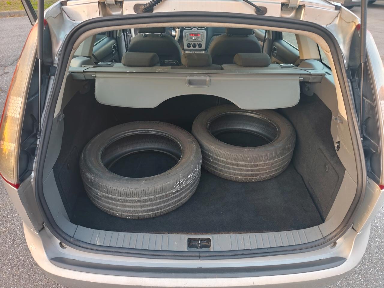 Ford Focus 1.6 TDCi neopatentati titanium
