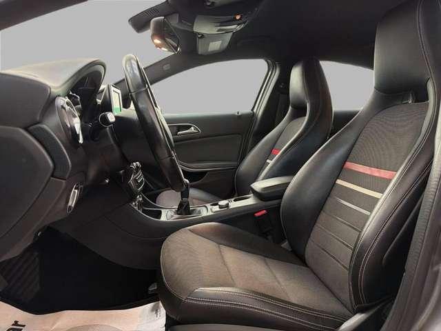 Mercedes-Benz A 180 Premium