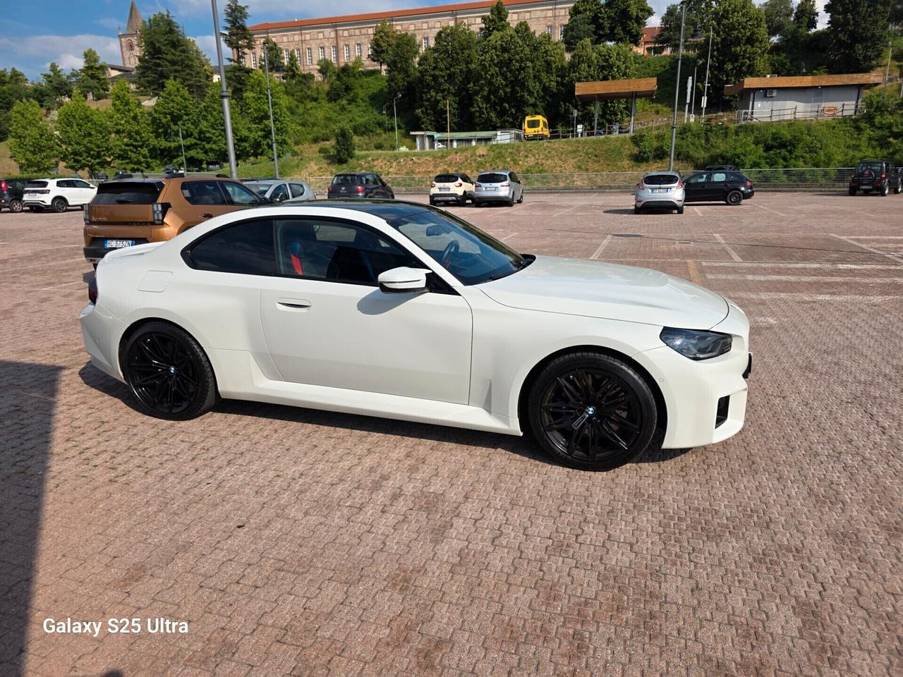 M2 full optional valutiamo usato