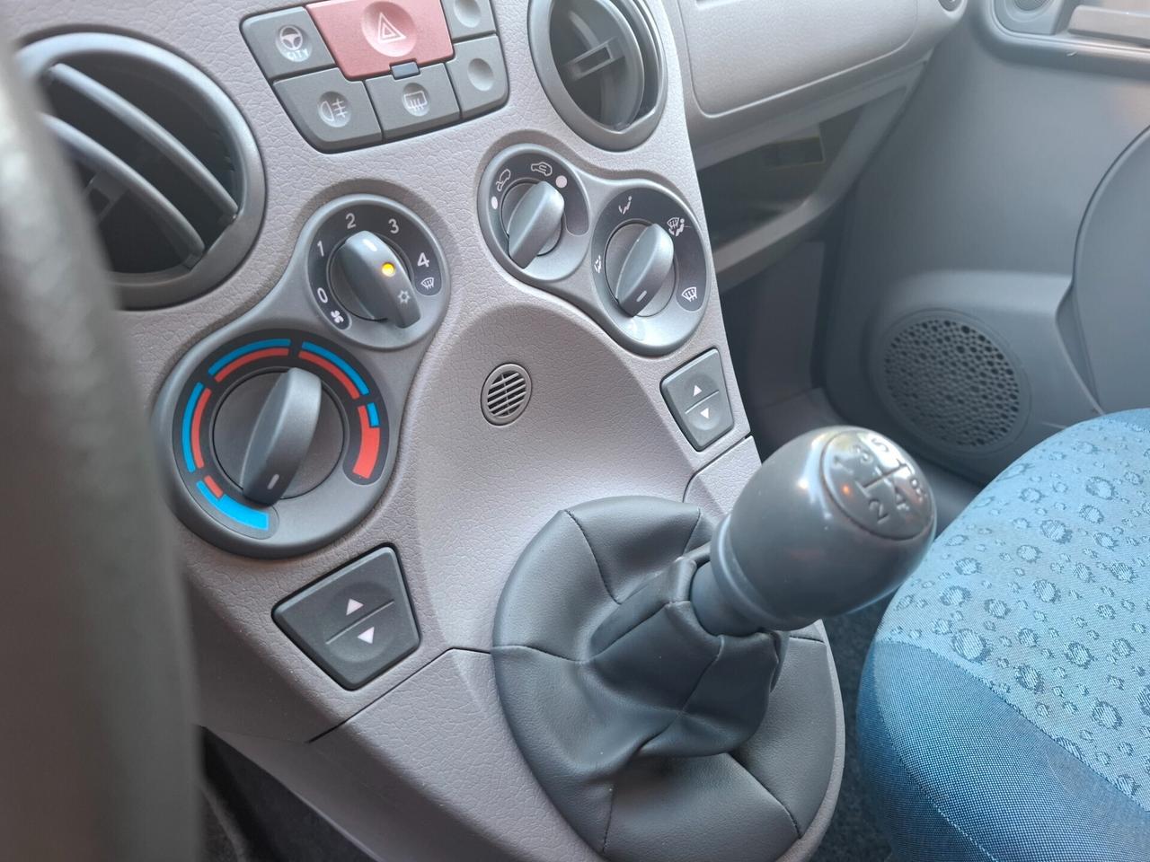 Fiat Panda 1.1 Active ok neopatentati