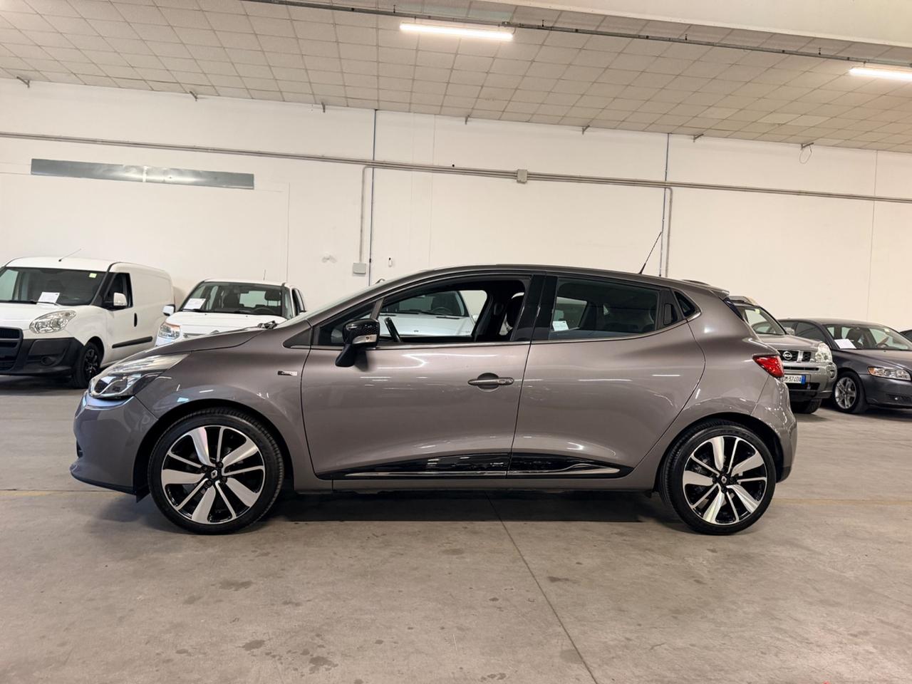 Renault Clio TCe 12V 90CV Start&Stop 5 porte Energy Intens