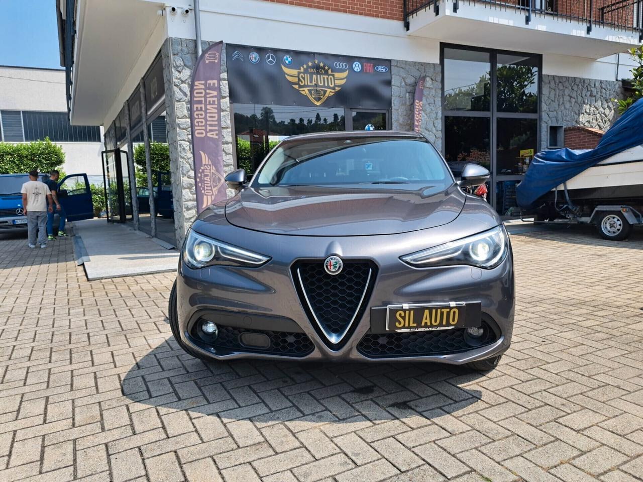 Alfa Romeo Stelvio 2.2 Turbodiesel 150 CV AT8 RWD Super