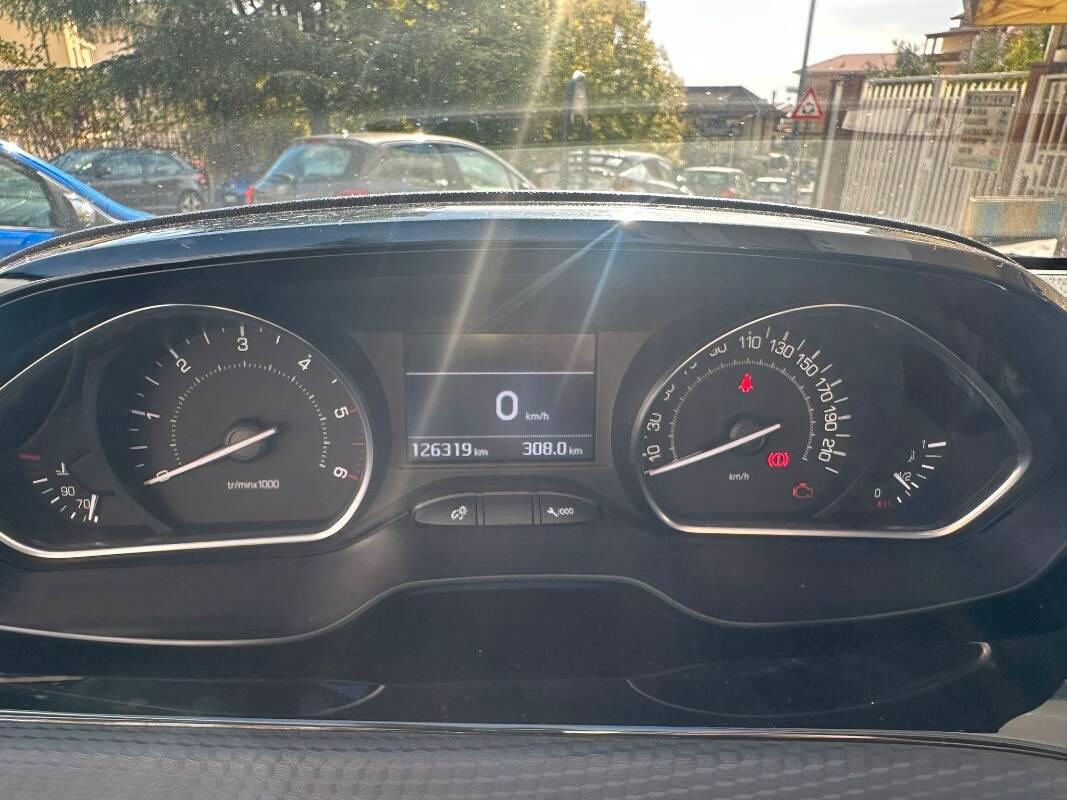 Peugeot 208 1.6 bluehdi Allure 75cv 5p