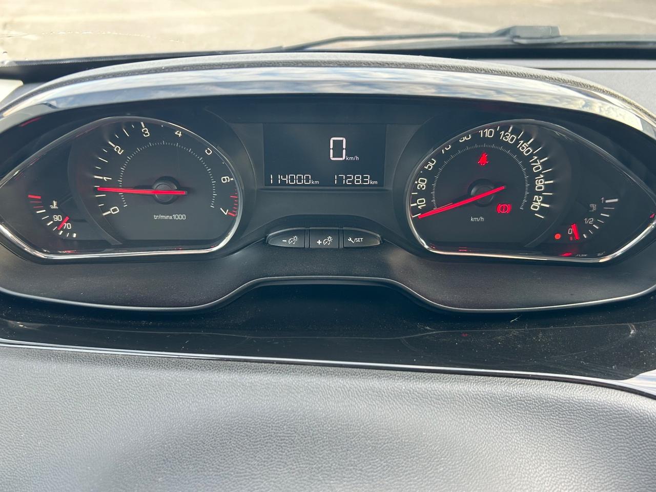 Peugeot 208 1.2 VTi 82 CV 114.000km