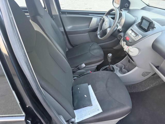 TOYOTA Aygo 1.0 12V VVT-i 5p Deep Ocean Connect Bellissima