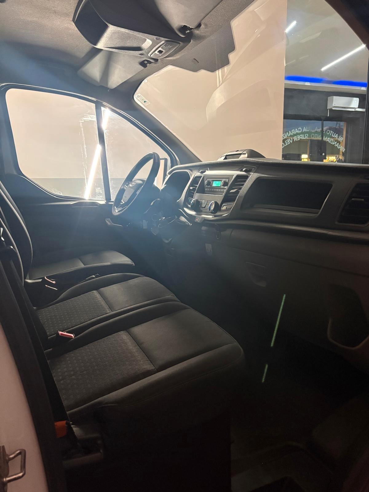 Ford Transit Custom 320 2.0 EcoBl. 130 aut.PC Furg.Coib. 0°Trend