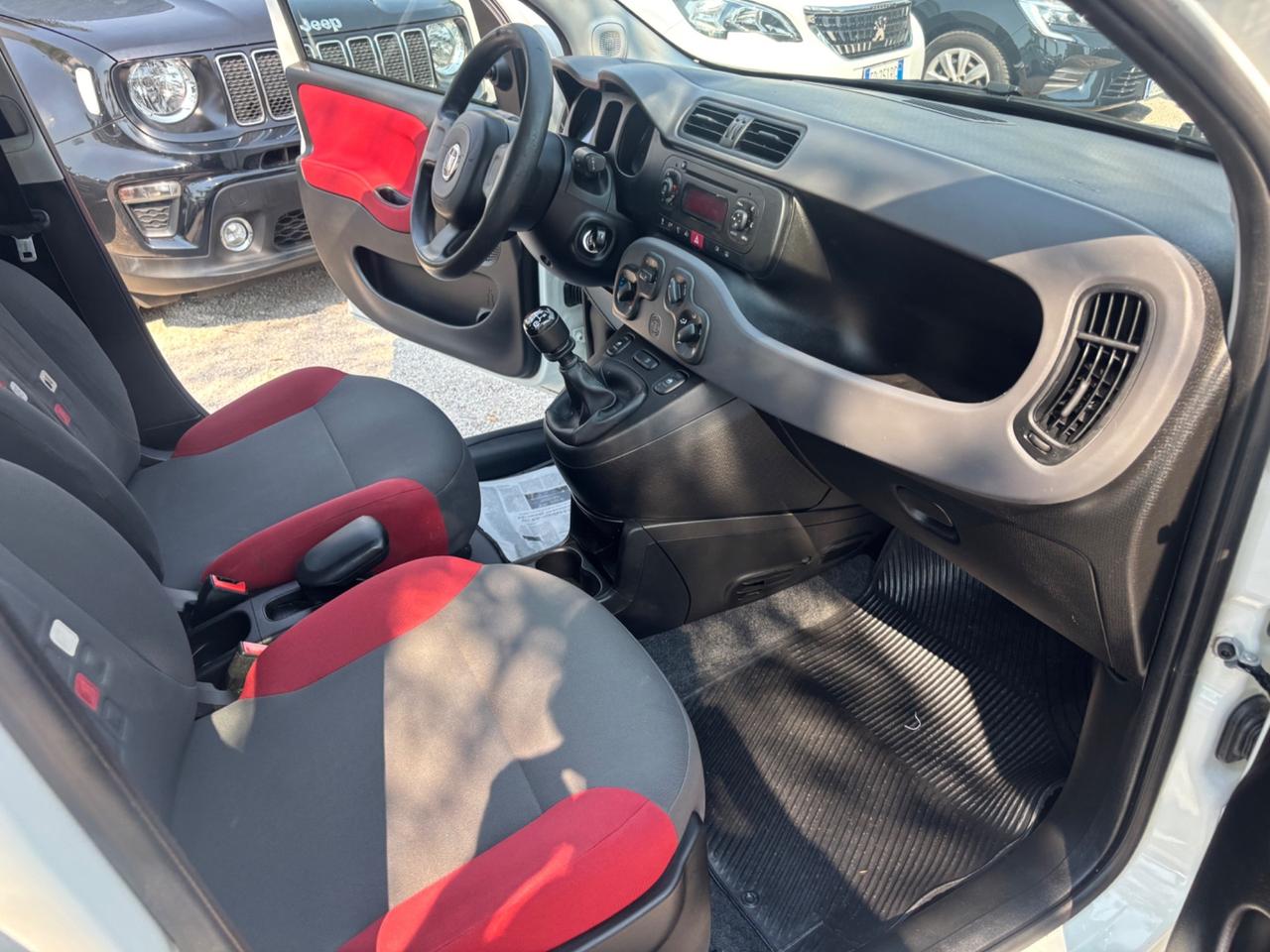 FIAT PANDA 1.2BENZ LOUNGE 2016