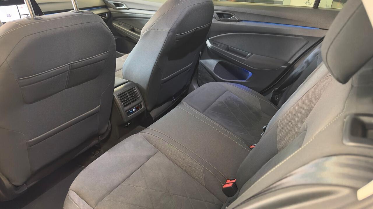 Volkswagen Golf 2.0 TDI 150 CV DSG SCR Style 2022
