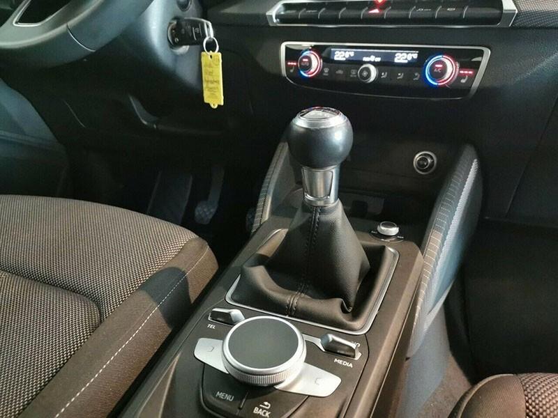 Audi Q2 1.6 TDI Design Virtual Cockpit, LED, Navi, KM Certificati!