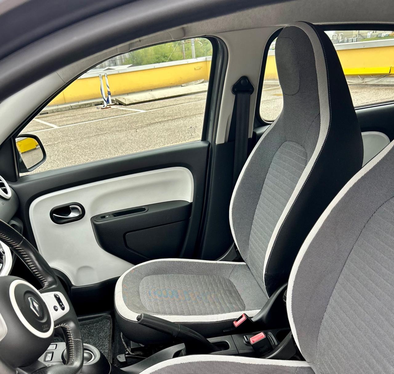 Renault Twingo La Parisienne CAMBIO AUTOMATICO