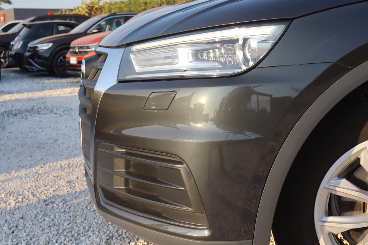 Audi Q5 2.0 TDI Tua A SOLI 216€