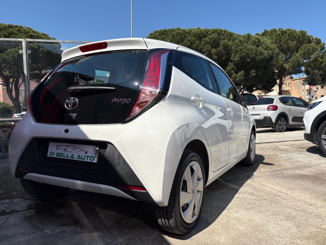 Toyota Aygo 1.0 VVT-i 69 CV 5 porte x-clusiv