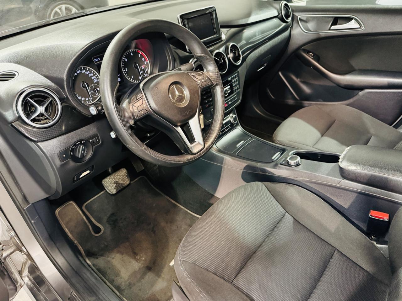 Mercedes-benz B 180 CDI*109CV*NEOPATENTATI*AUTOMATICA*