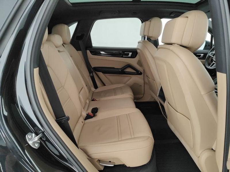 Porsche Cayenne 3.0 V6