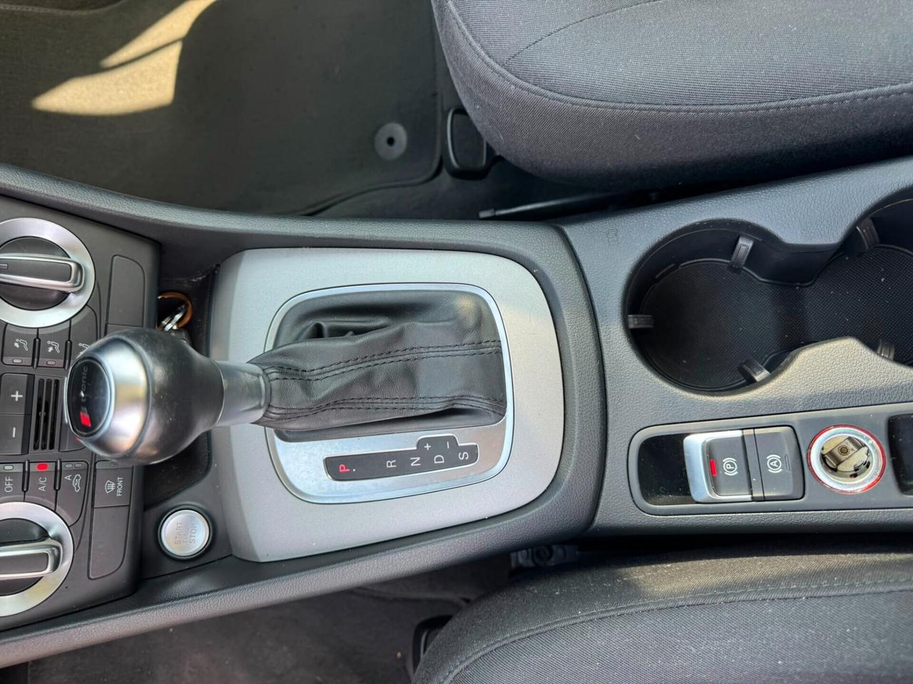 Audi Q3 2.0 TDI quattro S tronic S-Line Edition