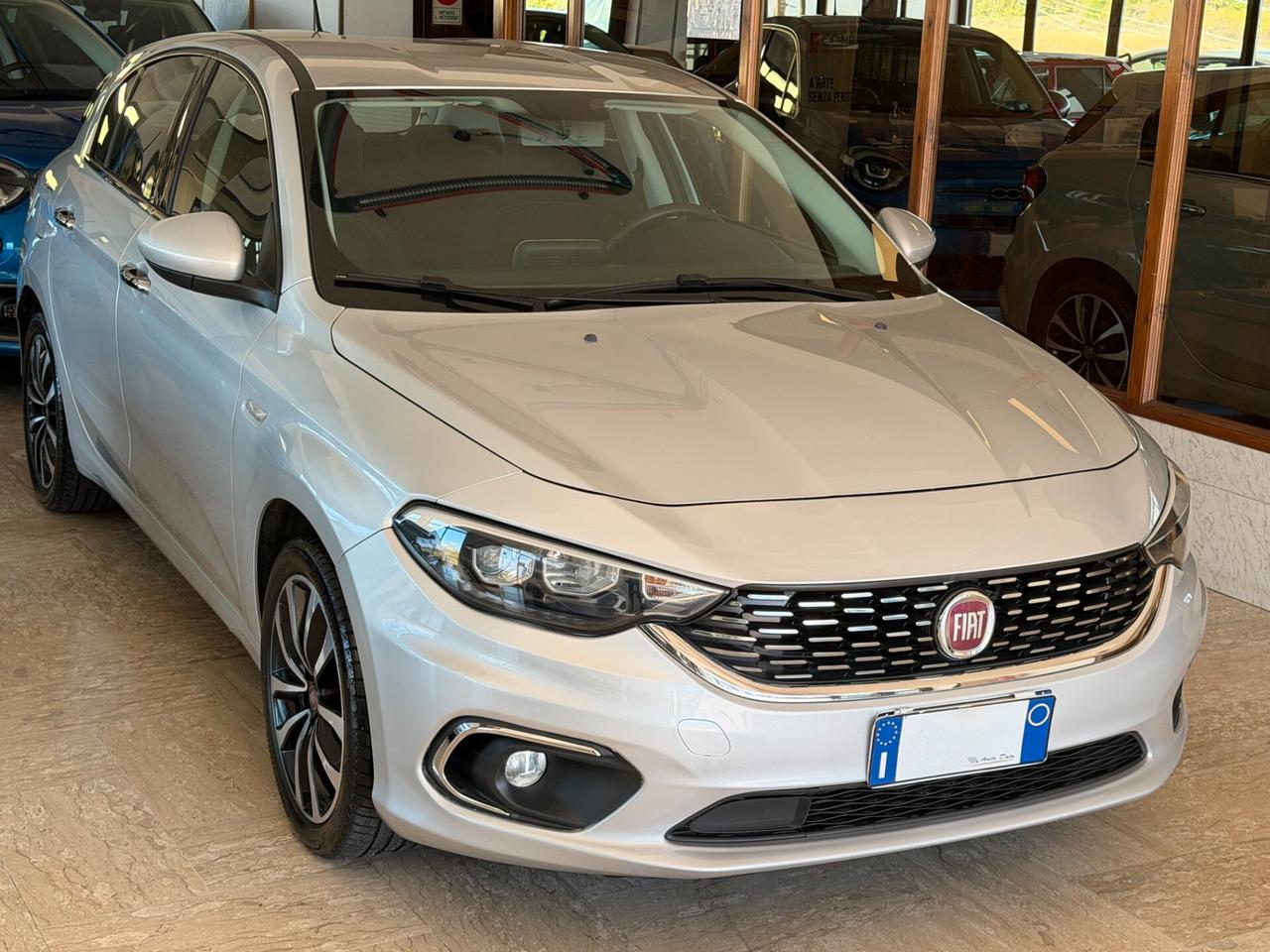 Fiat Tipo 1.6 M.JET 120 cv. 5 porte LOUNGE (Nav)
