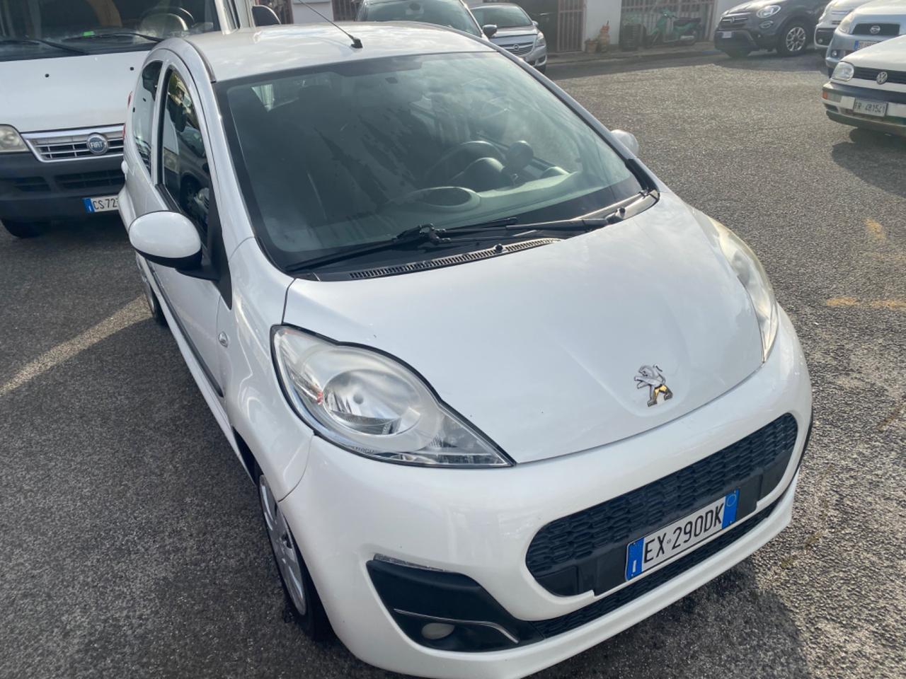 Peugeot 107 1.0 68CV 5p. Active neopatentati