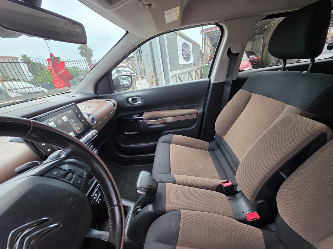 Citroen C4 Cactus BlueHDi 100 S&S ETG6 Shine
