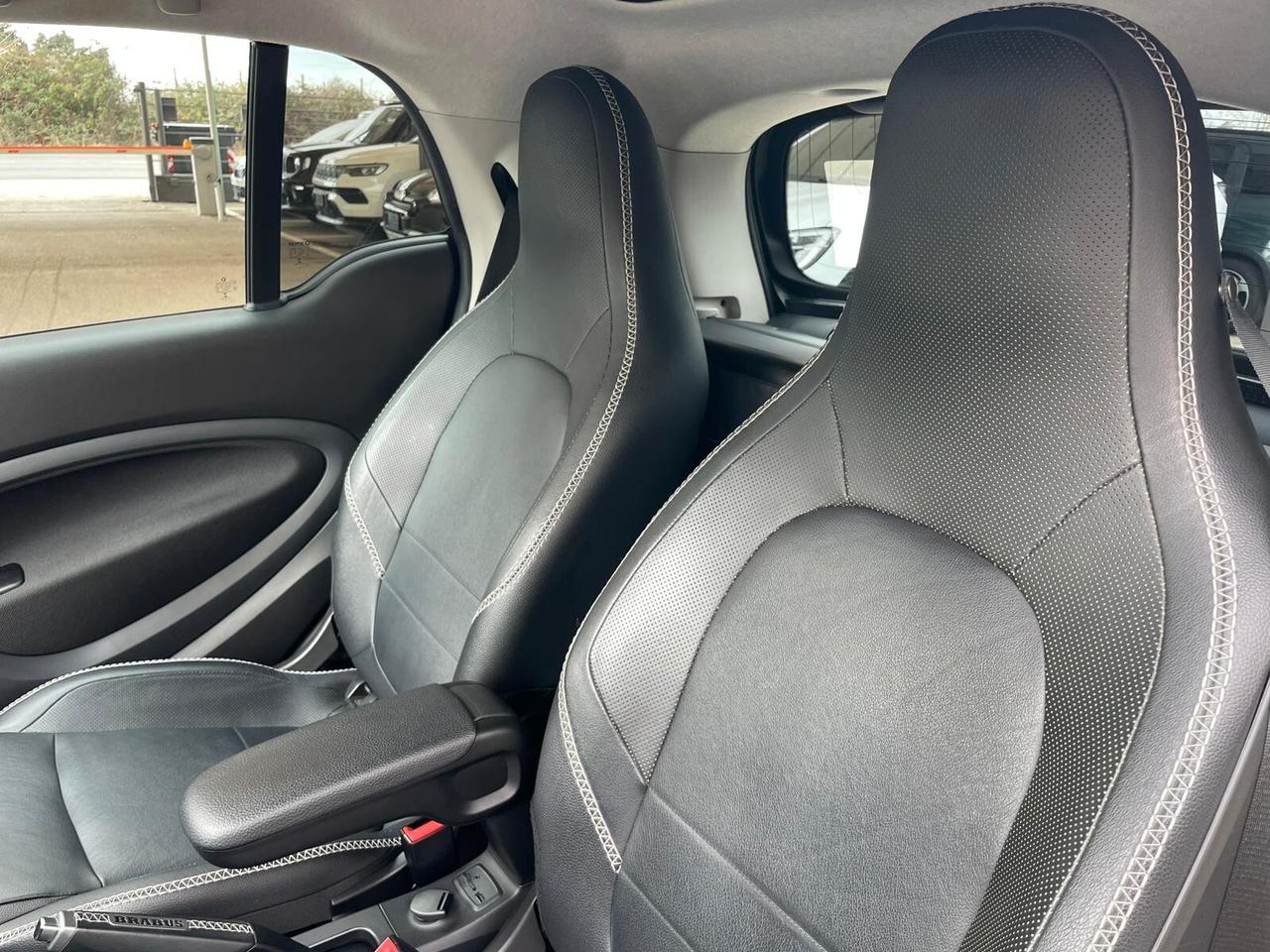 Smart fortwo 0.9 Turbo Twin BRABUS Xclusive 109CV