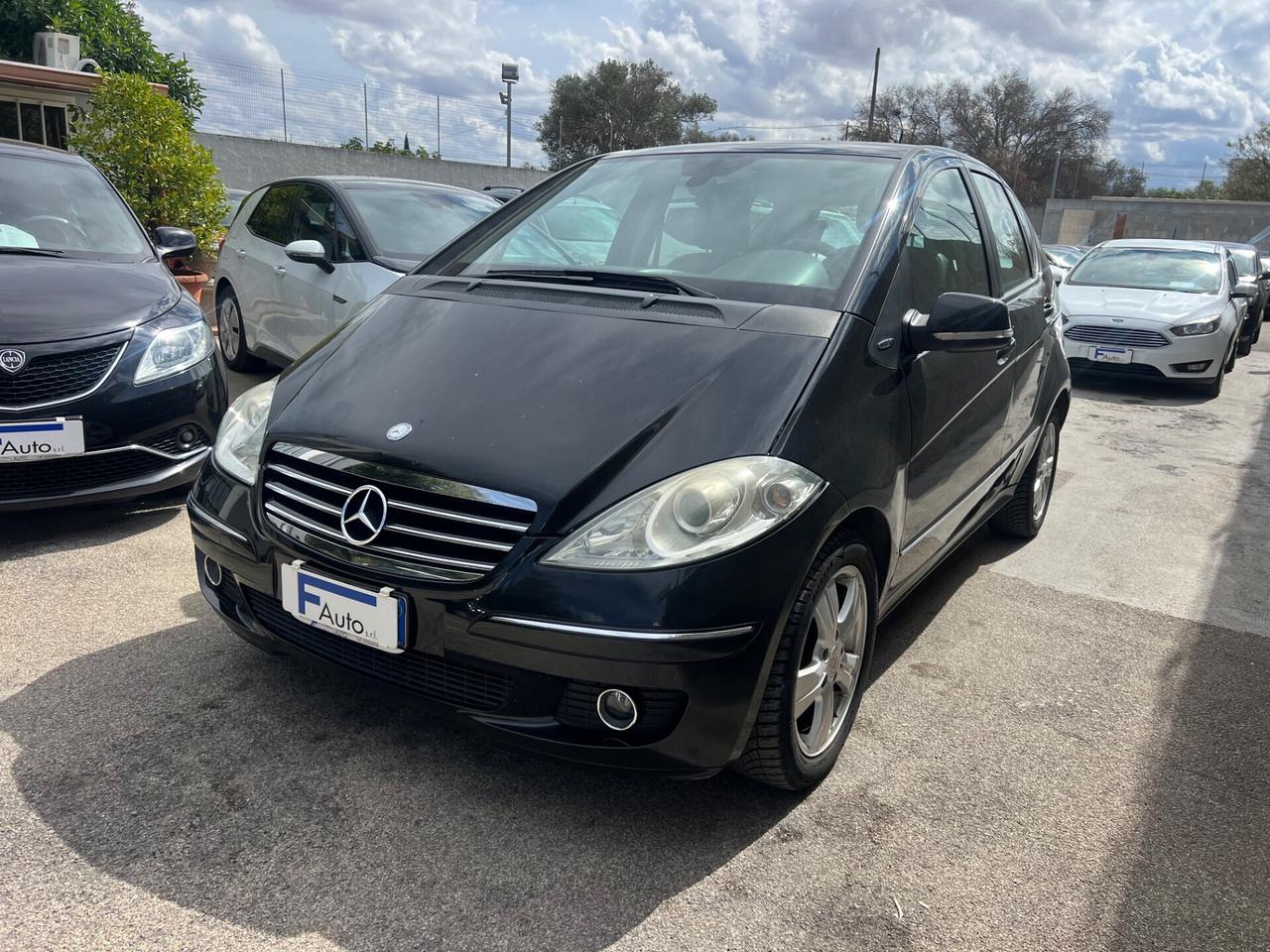 Mercedes-benz A 180 CDI Avantgarde,sensori di parcheggio,comandi al volante,ecc.