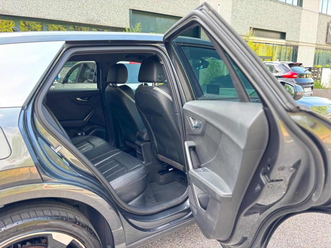 Audi Q2 40 TFSI quattro S tronic line Edition”PELLE”COCKPIT”
