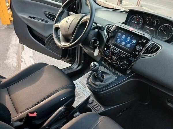 LANCIA YPSILON 1.0 FireFly S&S 69 CV HYBRID GOLD