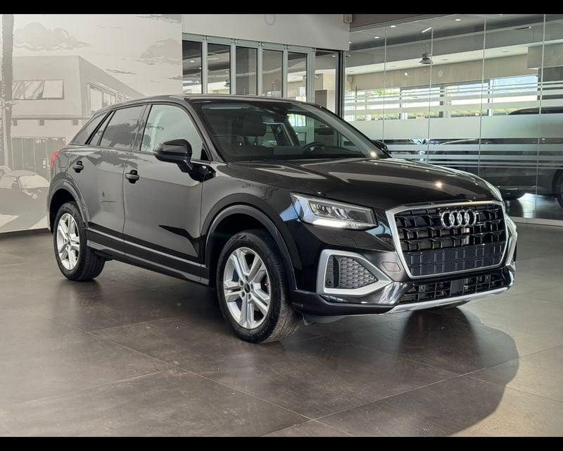 Audi Q2 30 TFSI Business Advanced