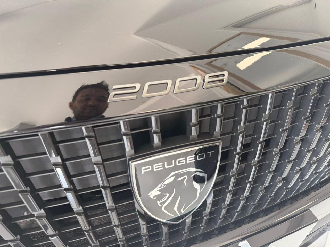 PEUGEOT 2008 PureTech 100 S&S Allure