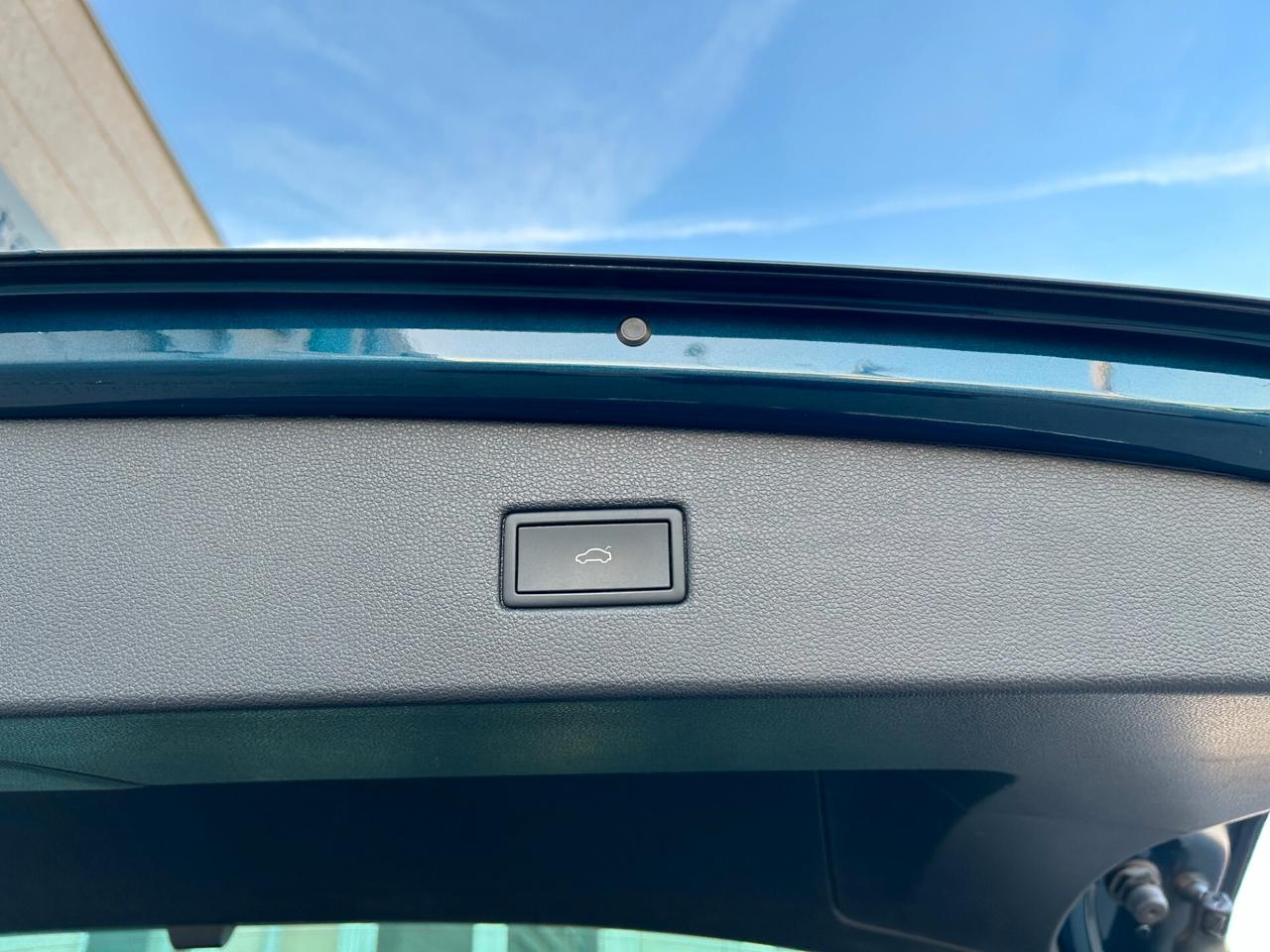 Volkswagen Tiguan 2.0 TDI 150 CV SCR DSG Elegance