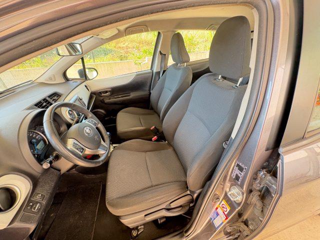 TOYOTA Yaris 1.5 Hybrid 5 porte Lounge AUTOMATICA OK NEOPATENTA
