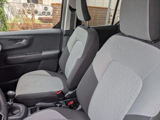 FORD Tourneo Courier 1.0 EcoBoost Titanium