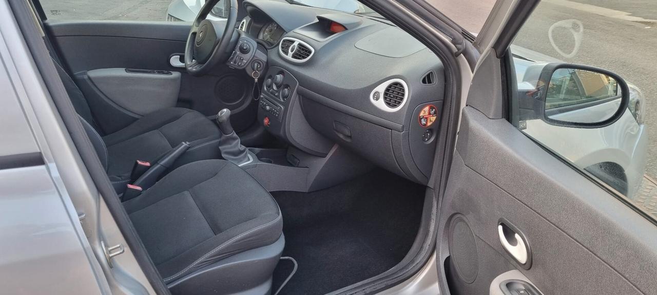 Renault Clio 1.2 16V 5 porte Yahoo