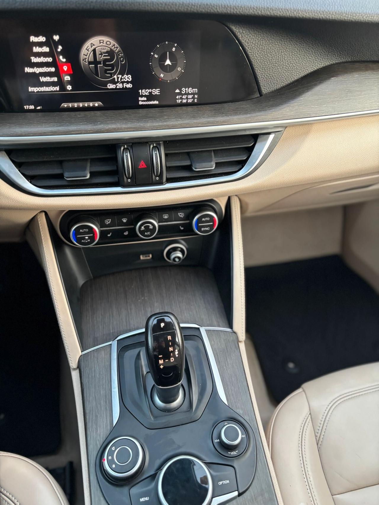 Alfa Romeo Stelvio 2.2 180 CV AT8 Q4 Executive LED NAVI XENON CAMERA