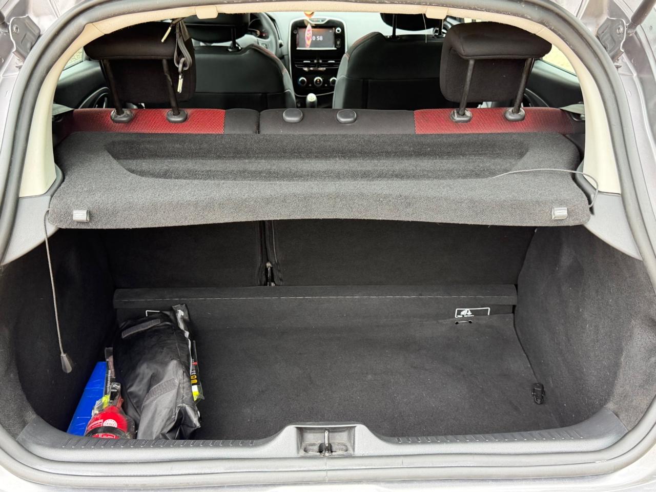 Renault Clio 1.2 75CV 5 porte Life PERMUTE RATE GARANZIA