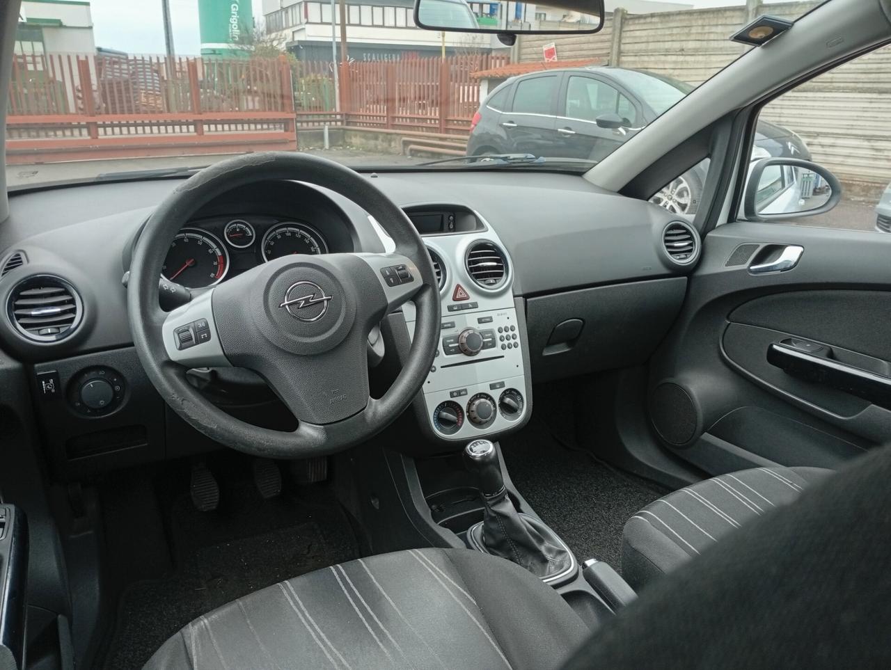 Opel Corsa 1.2 80CV 5 porte GPL-TECH Club