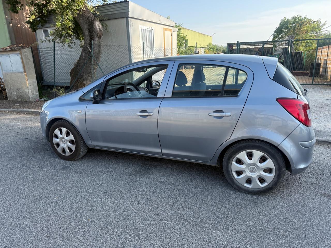 Opel Corsa 1.2 5 porte Easytronic Enjoy