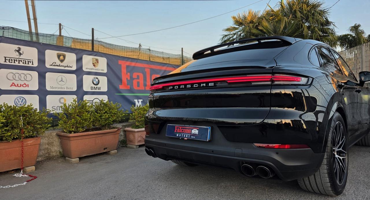 Porsche Cayenne Coupé 3 schermi Full