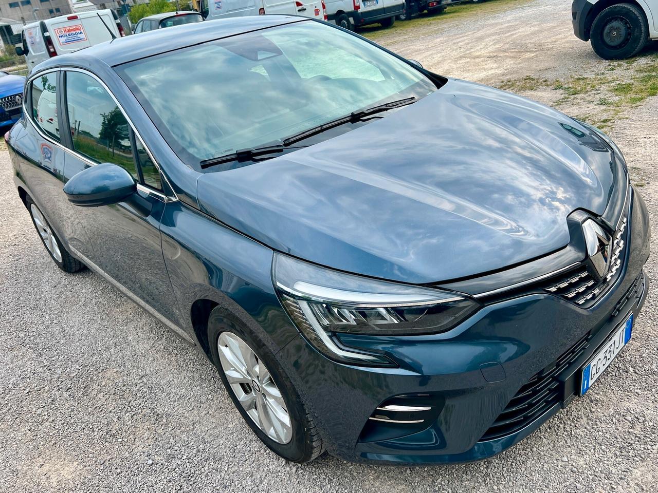 Renault Clio Full Hybrid E-Tech 140 Intens