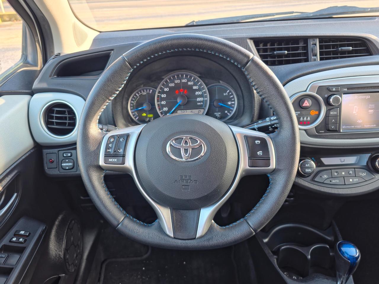 Toyota Yaris 1.5 Hybrid 5 porte Lounge 2014-E5B Automatico NEO