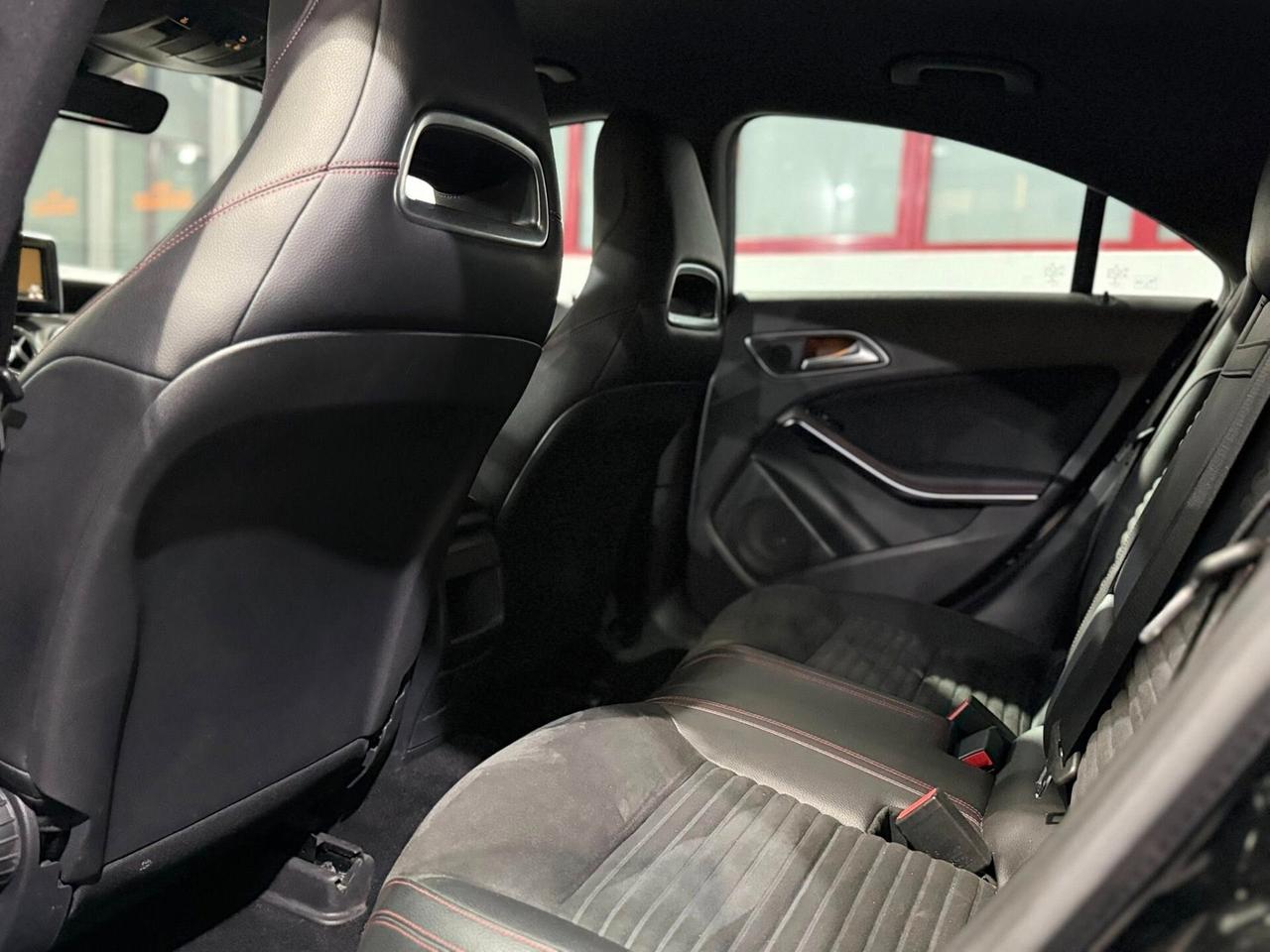 Mercedes CLA 200 CDI Premium Amg 136cv 2014