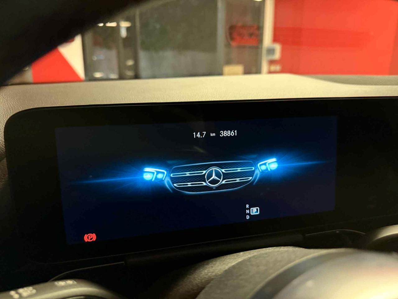 Mercedes-benz GLA 180d Automatic Premium