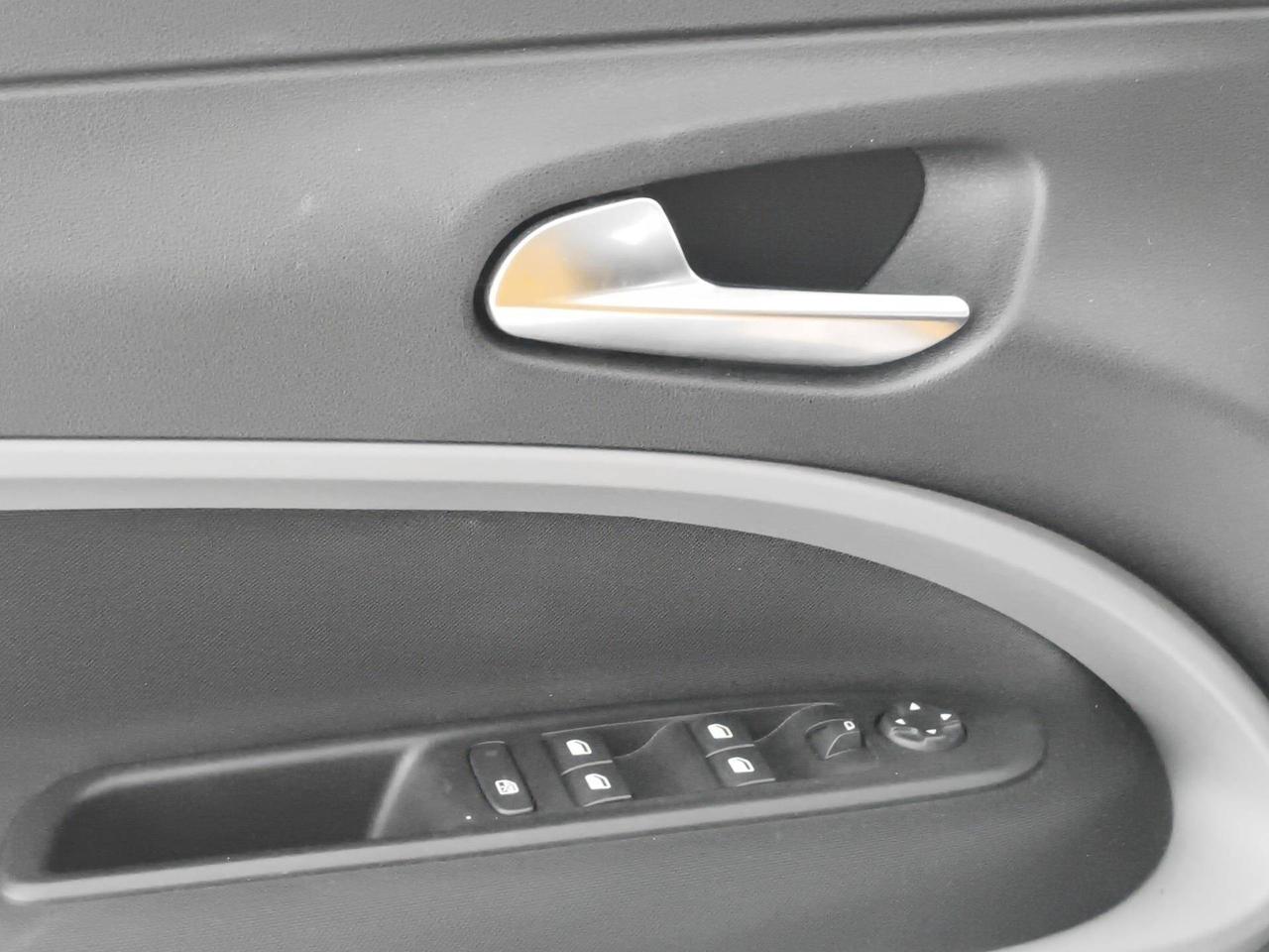 Jeep Avenger 1.2 turbo e-hybrid mhev Longitude fwd 110c